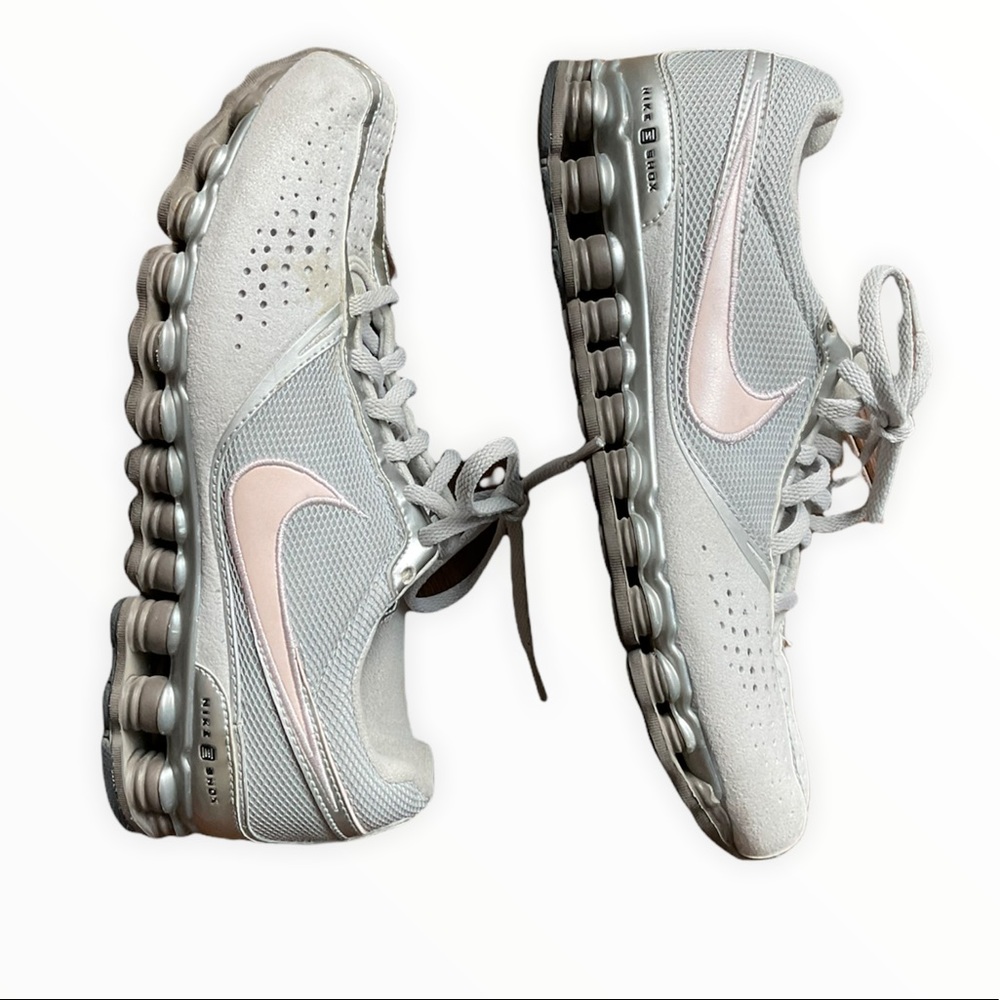 Nike Women’s Shox Size 6.5